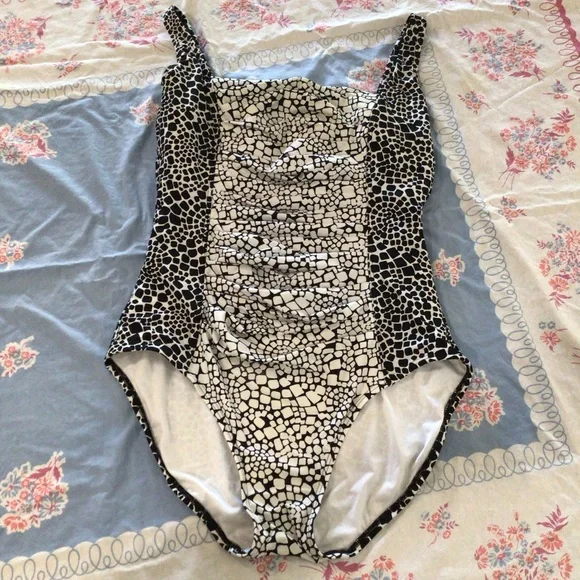 Calvin Klein Black and White One Piece Swimsuit - Picture 1 of 10